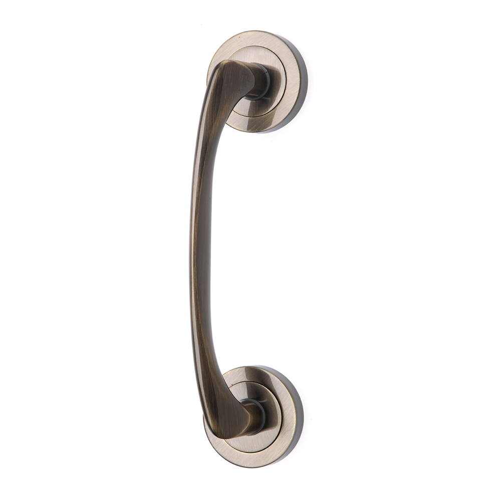 Aluminium deurklink model 554 in leerkleur met ronde rozet