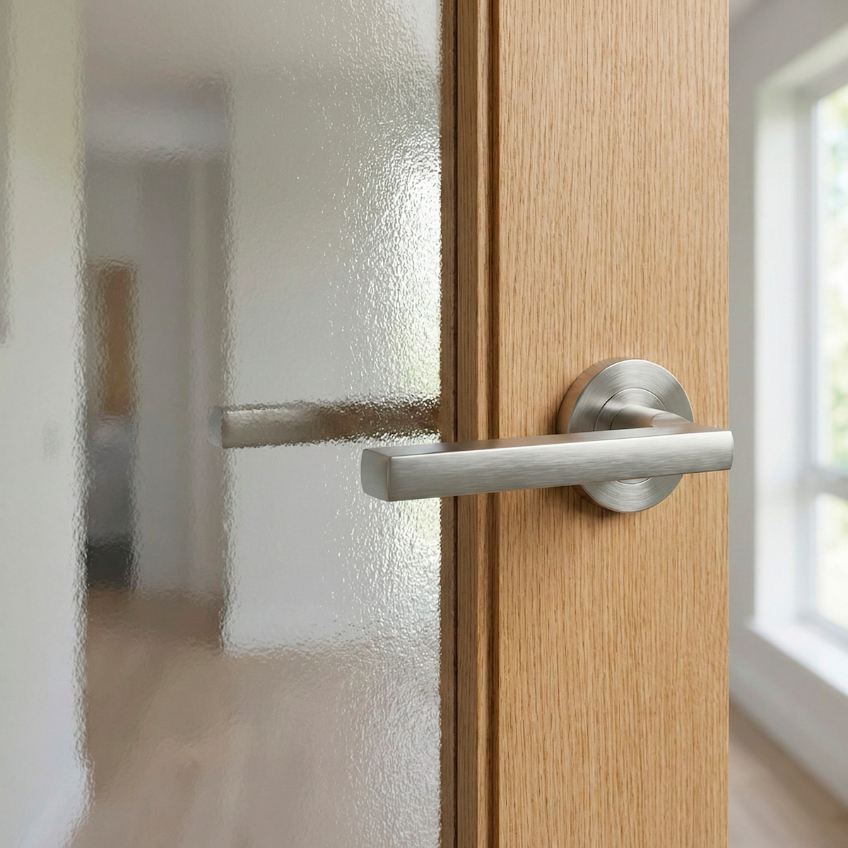 Manilla '530A' met ronde aluminium rozet voor deuren, afwerking gesatineerd nikkel
