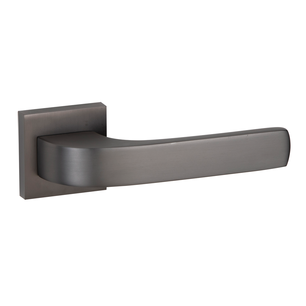 Zamak deurkruk model 710 met vierkante rozet in grafietafwerking voor deuren